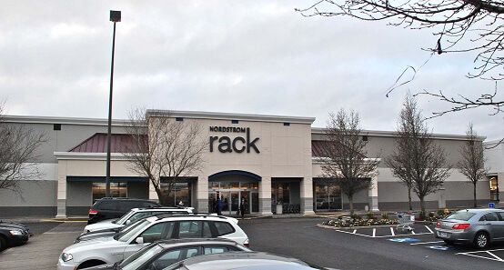 Nordstrom_Rack_store,_Tanasbourne_-_Hillsboro,_Oregon